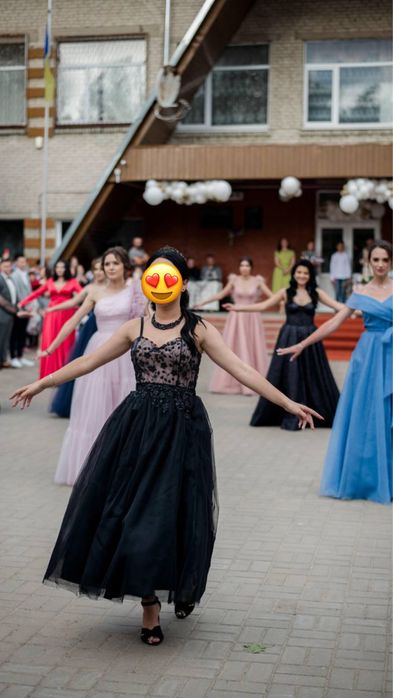 Sukienka midi , moge byc jak mini