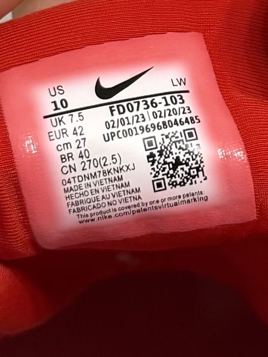 кросівки Nike V2K Runtekk White/Red 43 / 26.5 см