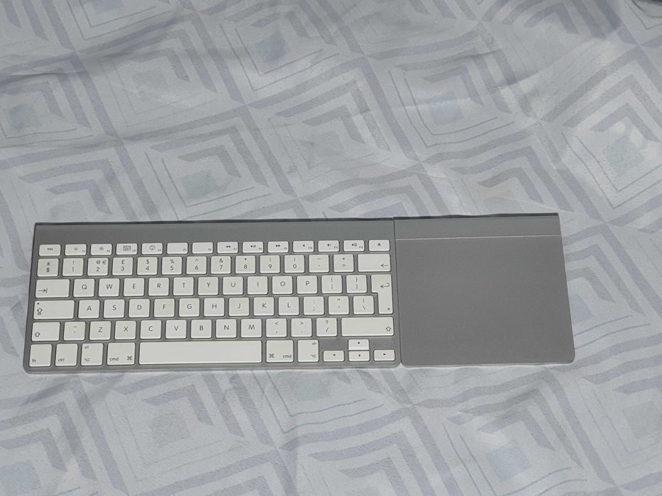 Wireless Apple Trackpad – Like New (Lightly Used)64586280762626121