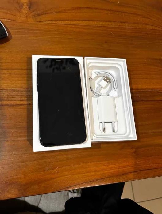 iPhone 12 128GB telefon wsprawny