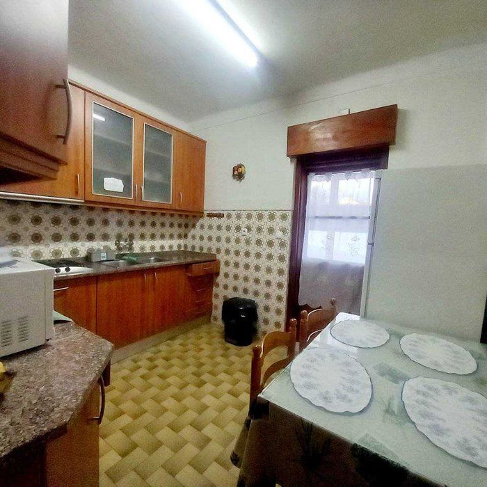 alugo quarto individual arrendar em sao joao da talha perto aeroporto lisboa entrada imediata