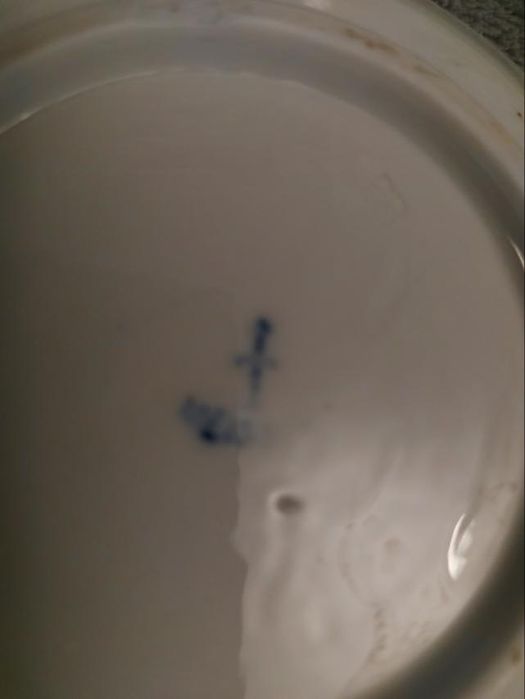 11a  Немецкий синий/луковый рисунок  на порцелянe.Meissen.Винтаж.