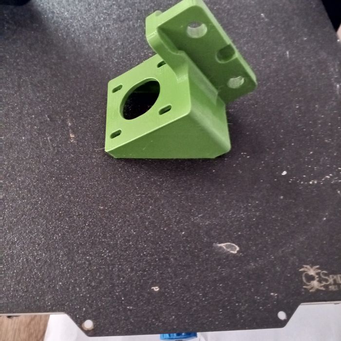 Продам Ender 3v2