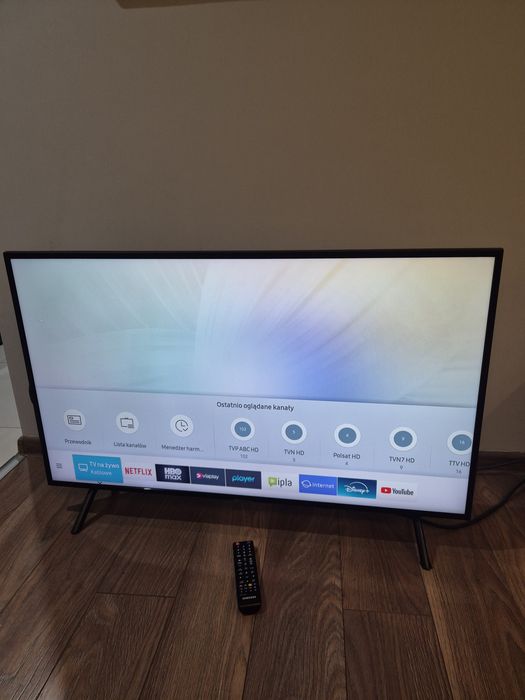 Telewizor Samsung 43 cale Smart tv 4k hdr YouTube netflix Disney