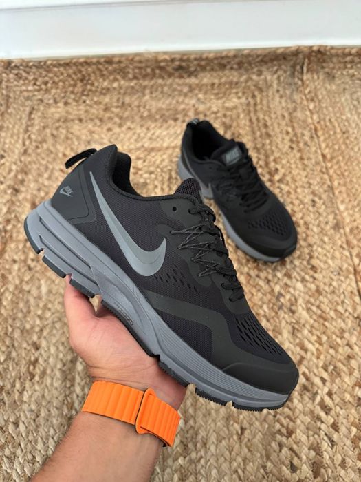 Кросівки чоловічі Nike Zoom Structure