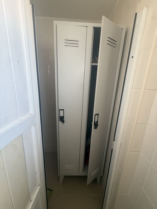 Cacifo / Vestiario em metal
