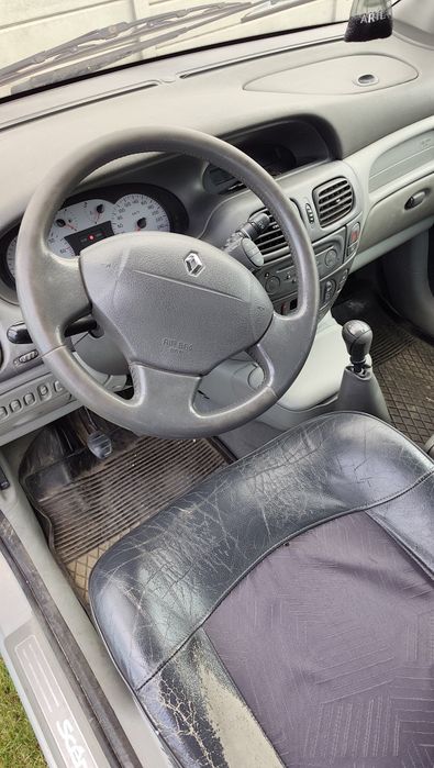 Renault Scenic..