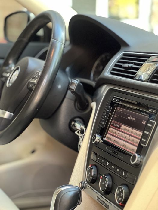 Продам Volkswagen Passat 2014
