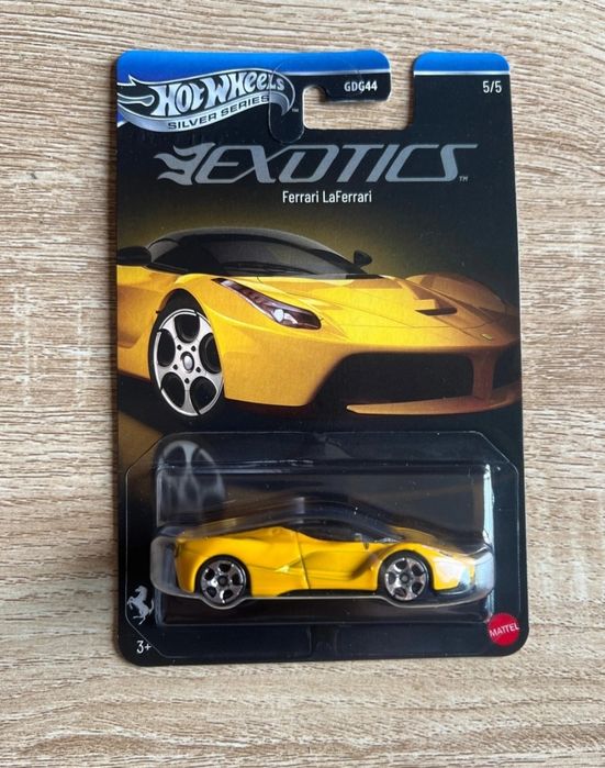 Hotwheels Lá Ferrari
