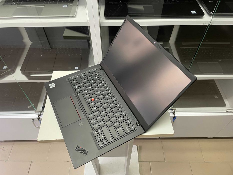 Ультрабук Lenovo Thinkpad X1 Carbon gen 8 QUAD 1 кг IPS SSD Куліша 22