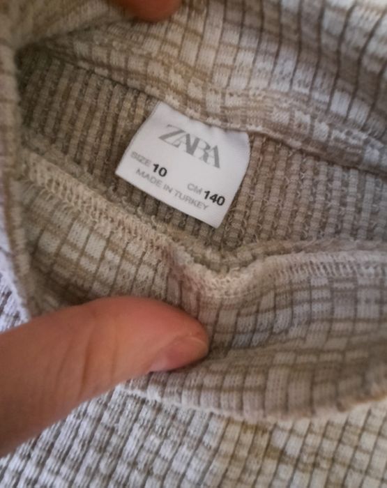 Меланжевий костюм Zara на дівчику, зріст 140