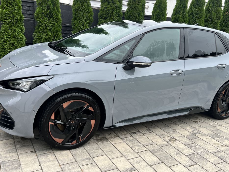 Sprzedam  Cupra born