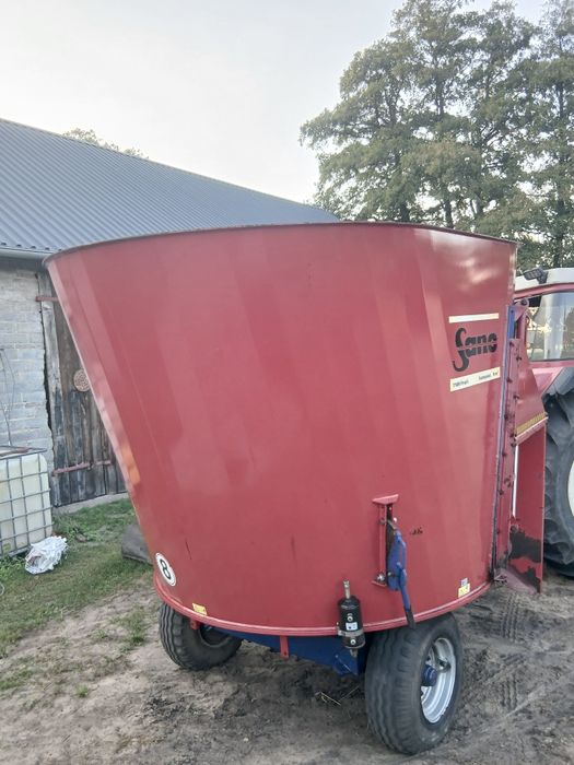 Wóz paszowy paszowóz Sano 9 m3