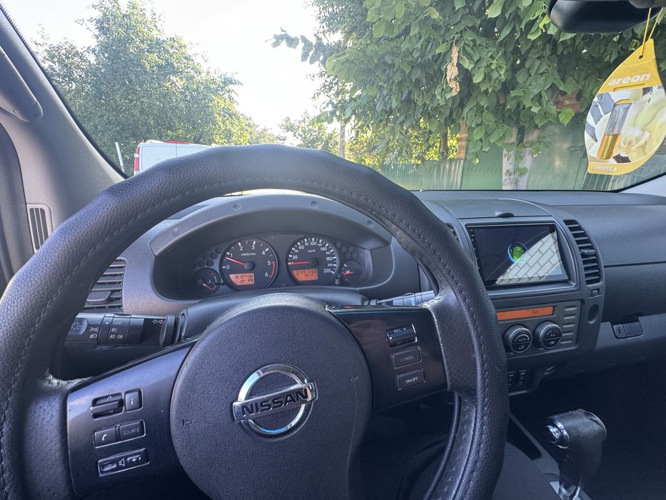 Nissan Navara 2.5 d