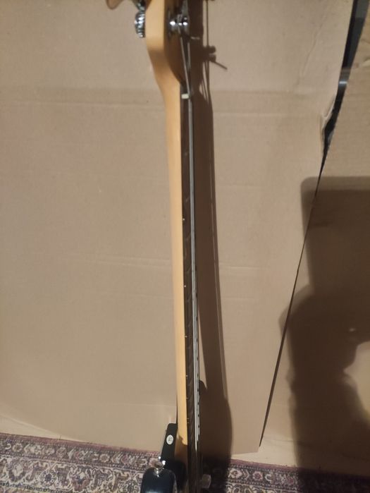Gitara basowa Stagg