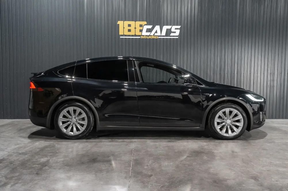 Tesla Model X 100D