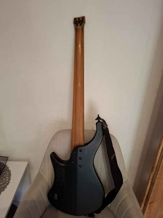 Gitara basowa Ibanez
