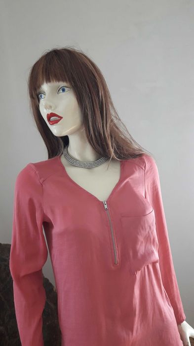 Blusa / Camisete Bershka original - decote em V