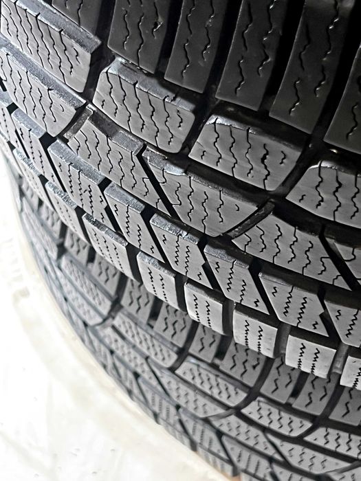 Pneus Continental ContiWinterContact - 235/45/17 - Como NOVOS