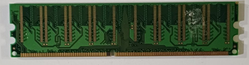Оперативная память DDR 256 Мб
DDR 256Mb 400 Hynix
DDR 256Mb 400