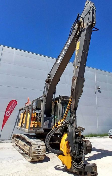 Escavadora Florestal – Volvo EC220 EL e Cabeça Ponsse