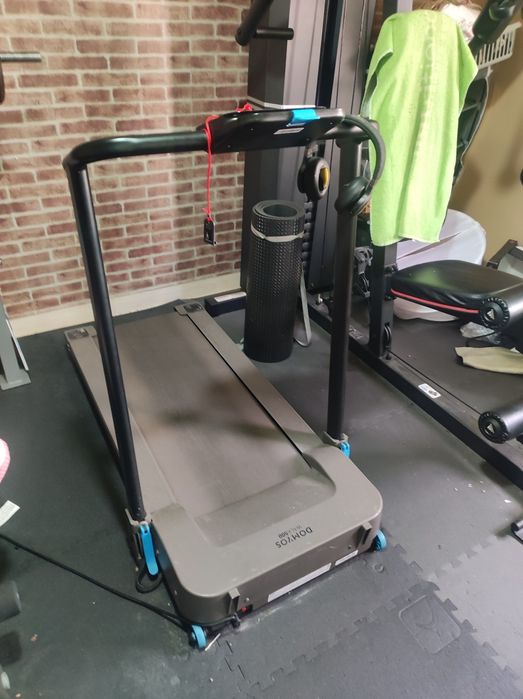 Máquina de musculação Adidas