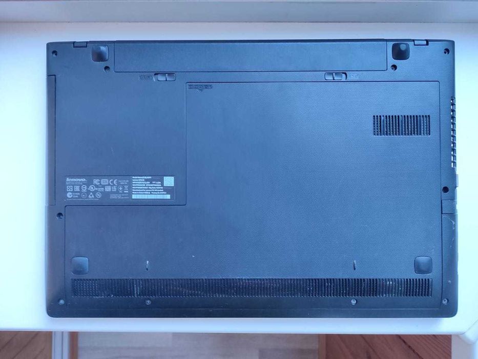 Lenovo G70-80 80FF004QUA, Core i5-5200U 2.2 GHz, RAM 8 GB, HDD 1 TB