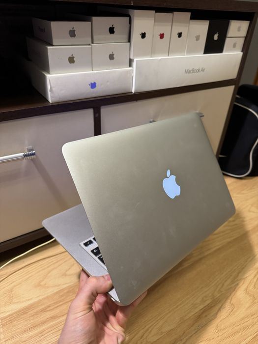 Laptop Apple Macbook Air 2017 8gb ramu 128gb pamięci lekki laptop