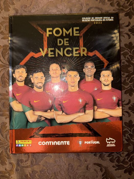 Cromos caderneta Fome de Vencer Continente 2022