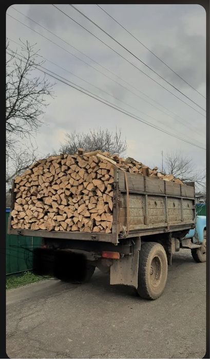 Рубані дрова дуб, граб, ясен