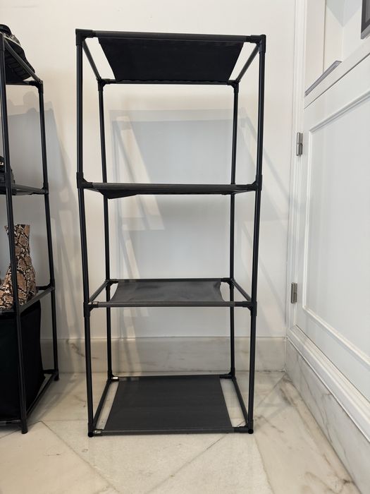 Conjunto 2 Sapateiras / Estantes 4 Níveis com Caixas – Pretas