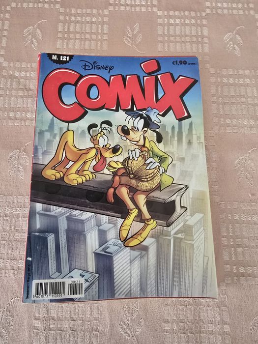 Livro comix disney