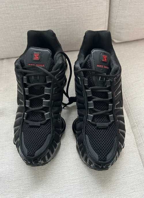 Butymęskie_Nike_SHOX_TL_czarny Glany R.40