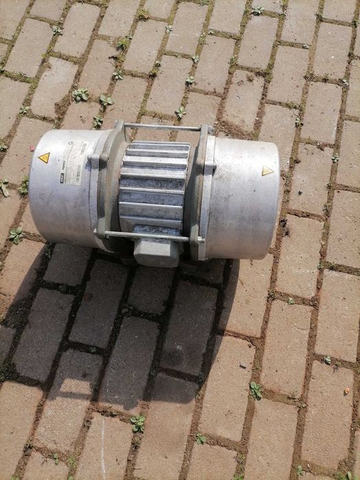 Silnik wibracyjny