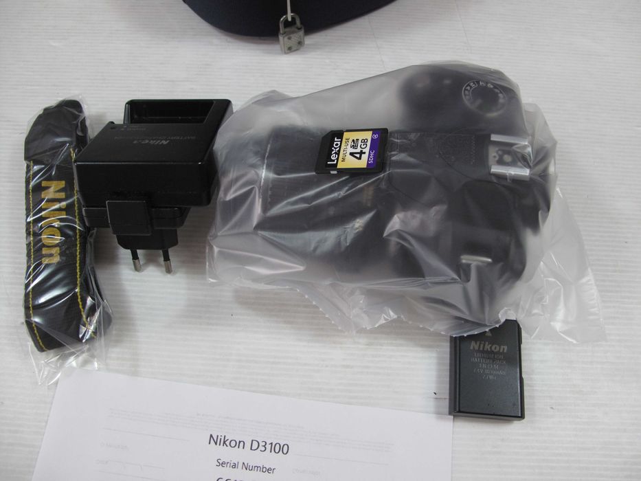 Nikon D3100 + Lente 18-55 VR Estabilizador só 19 Mil disparos