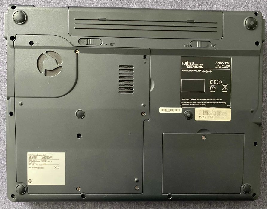 Laptop, notebook Fujitsu AMILO Pro V2055