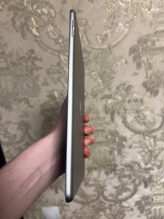 iPad 6 32gb батарея 86%