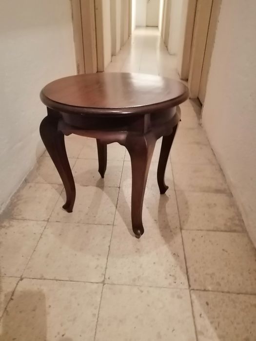 Mesa mogno maciço envernizada semi brilho