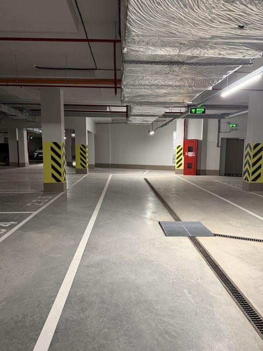 Продам паркомісце в ЖК 4 сезона