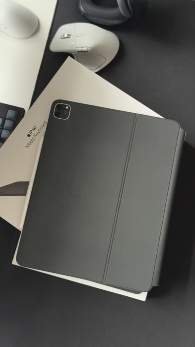IPad Pro m2 12.9 + Apple Magic Keyboard + Pencil