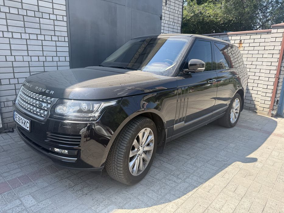 Автомобиль  Land Rover 2013 года выпуска в отличном состоянии