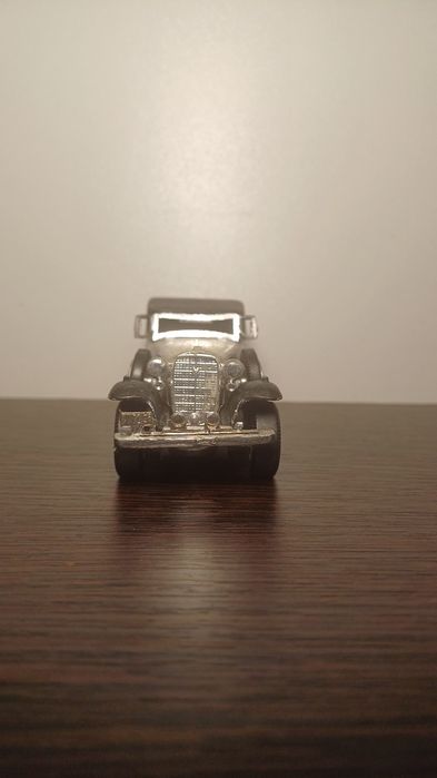 Модель машинки cadillac v16 phaeton