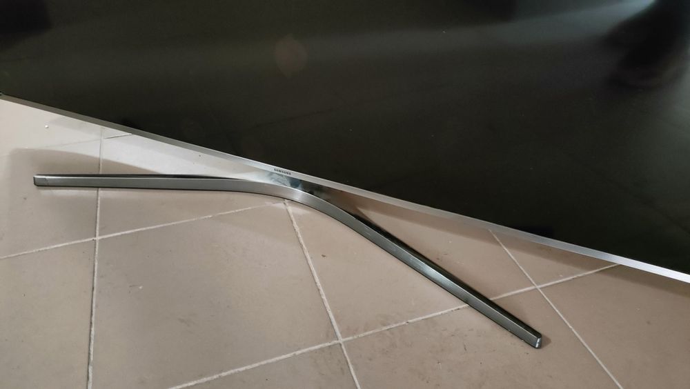 Телевізор на запчастини Samsung UE55MU6442U
