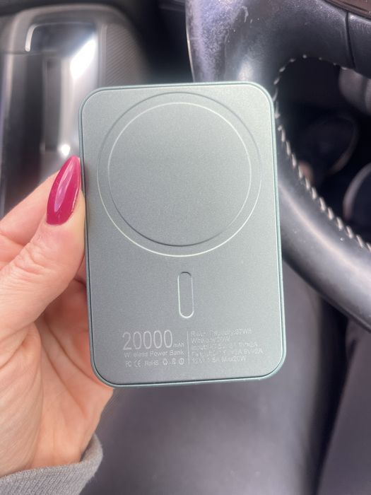 Power bank 20000 mAh magsafe