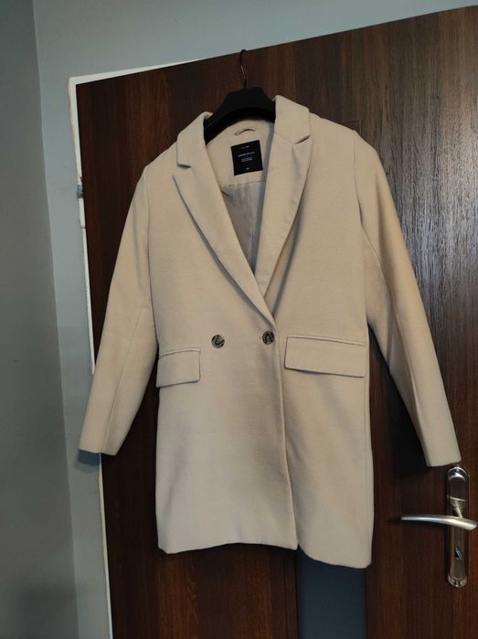 Dwurzędowy płaszcz House