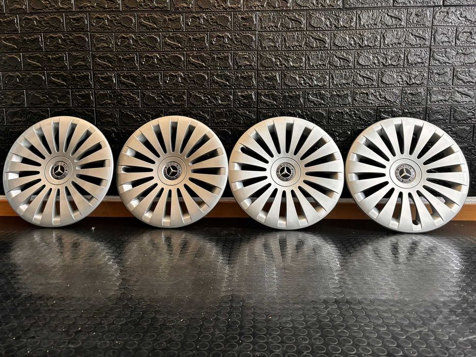 Conjunto de tampões originais Mercedes jante 17