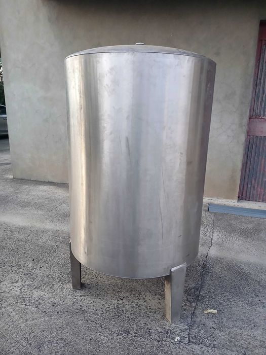 Cuba de inox 1050 litros usada 2 vezes