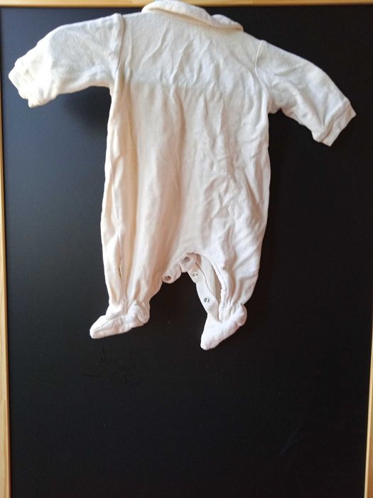 Babygrow unissexo veludo