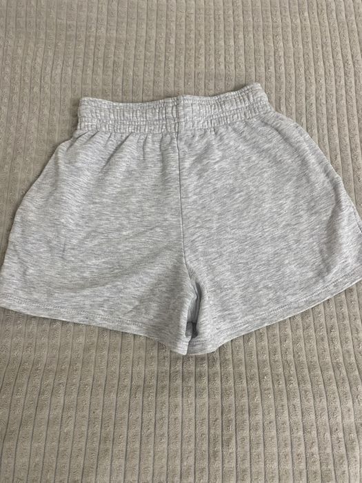 Шорти на дівчинку