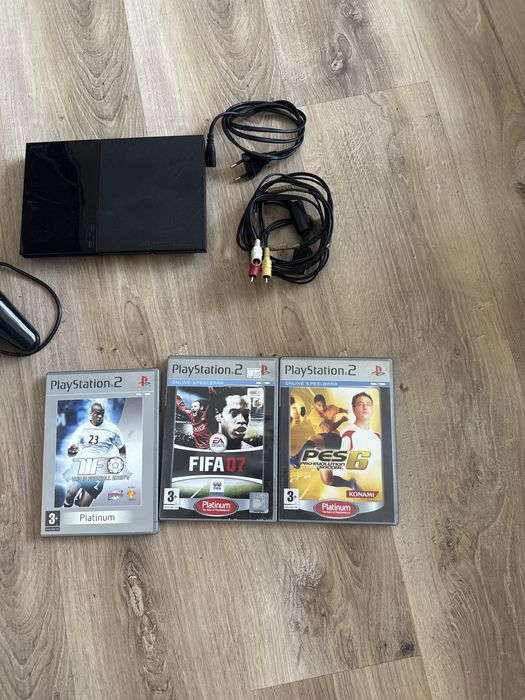 Sony PlayStation 2 Ps 2 Super Slim konsola plus pad plus 3 gry